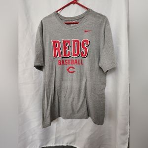 Nike Cincinnati Reds TShirt